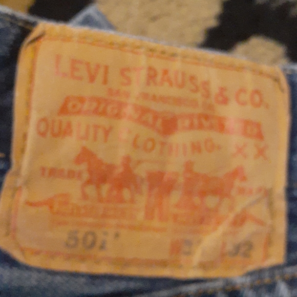 Levi's 501  33×32 - Picture 1 of 2